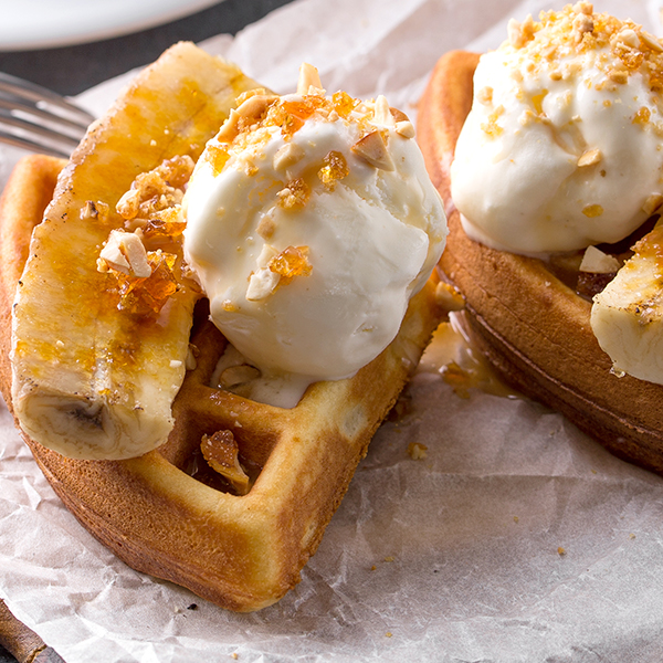 Waffles de plátano y crema 
